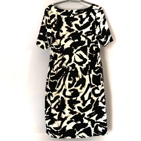 Tradition Patterned Midi Dress - Picture 2 of 5